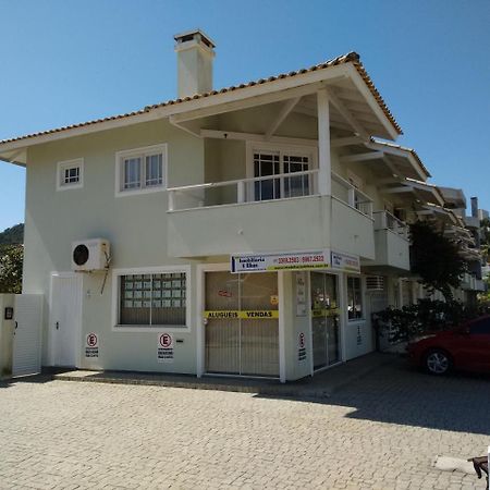 ボンビーニャスAp 1 Dorm - Res Ilha Das Gales - Ate 4 Pessoasアパートメント エクステリア 写真