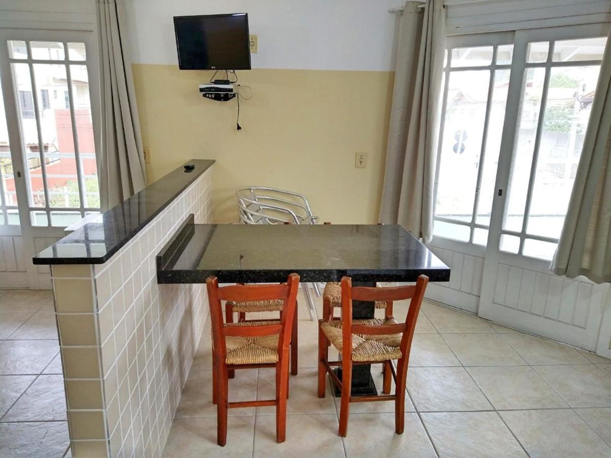 ボンビーニャスAp 1 Dorm - Res Ilha Das Gales - Ate 4 Pessoasアパートメント エクステリア 写真