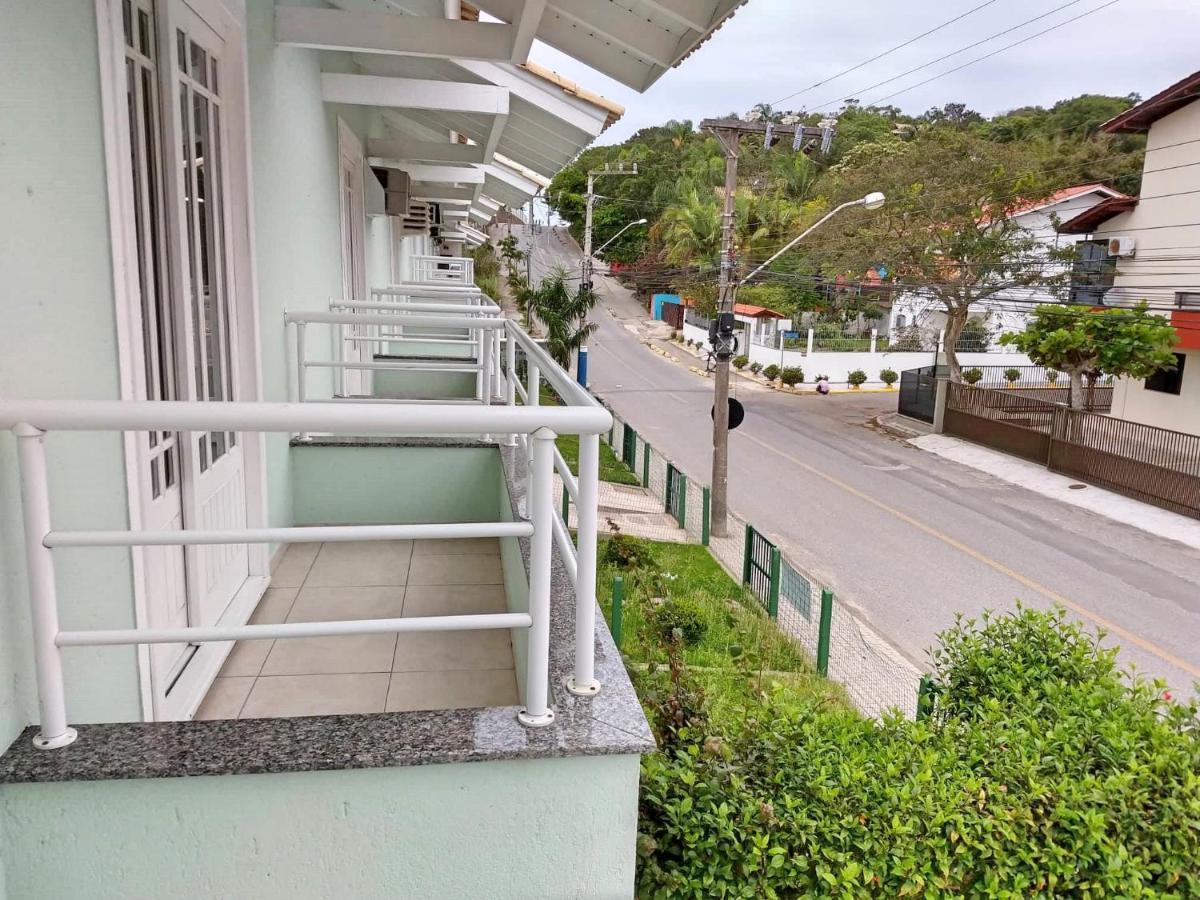ボンビーニャスAp 1 Dorm - Res Ilha Das Gales - Ate 4 Pessoasアパートメント エクステリア 写真