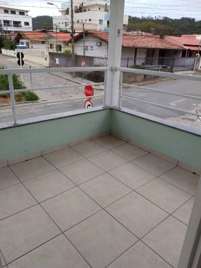 ボンビーニャスAp 1 Dorm - Res Ilha Das Gales - Ate 4 Pessoasアパートメント エクステリア 写真