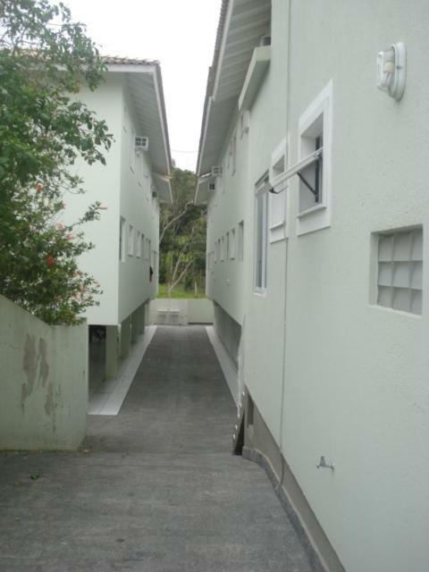 ボンビーニャスAp 1 Dorm - Res Ilha Das Gales - Ate 4 Pessoasアパートメント エクステリア 写真